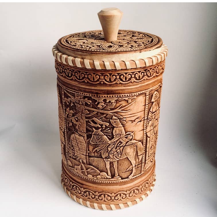 Storage jar series fairy tales handicrafts from Siberia 4 birch bark box knight-min